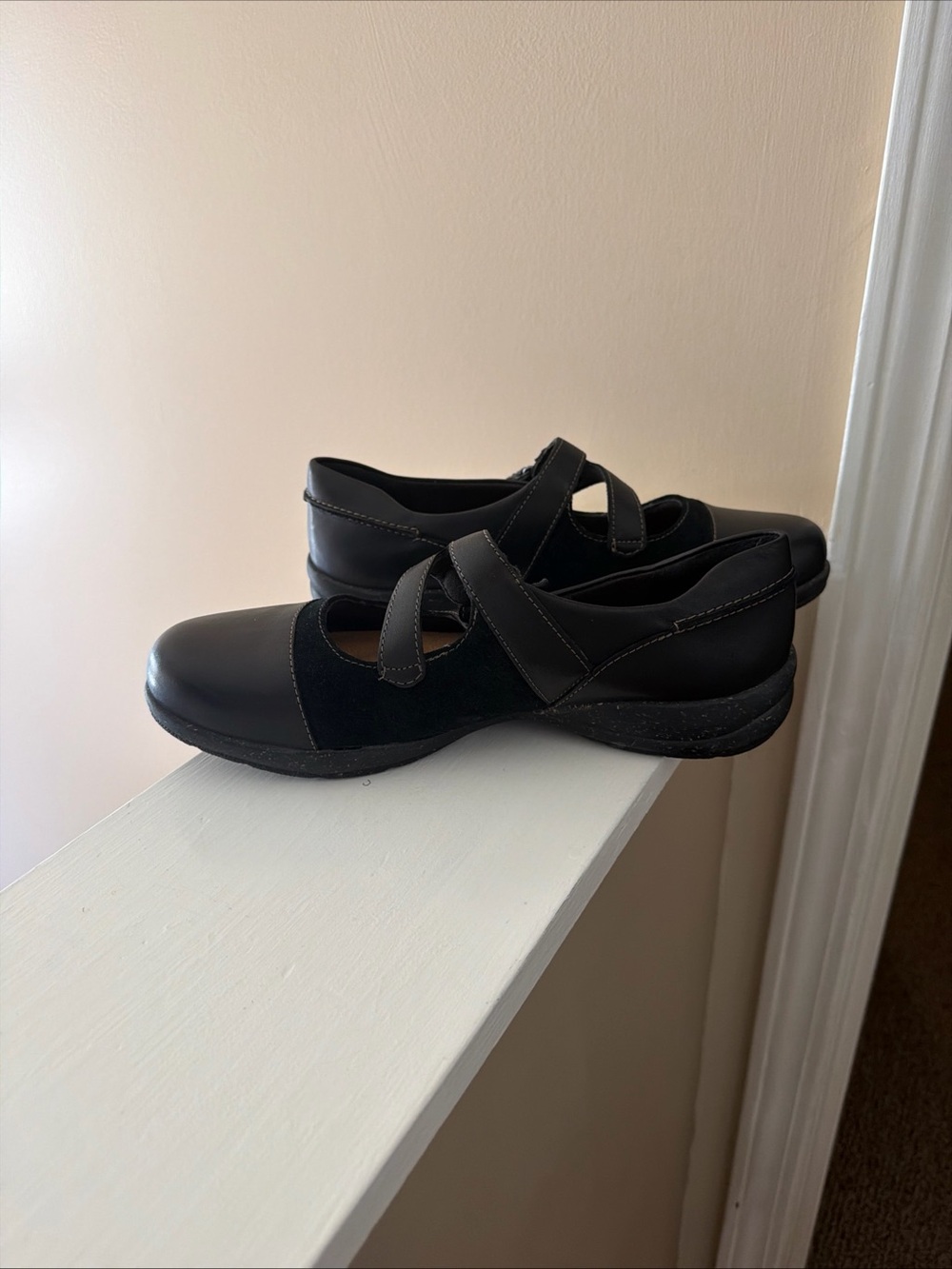 Clarks Roseville Black Mary Jane Strap Leather Loafers Size 10M